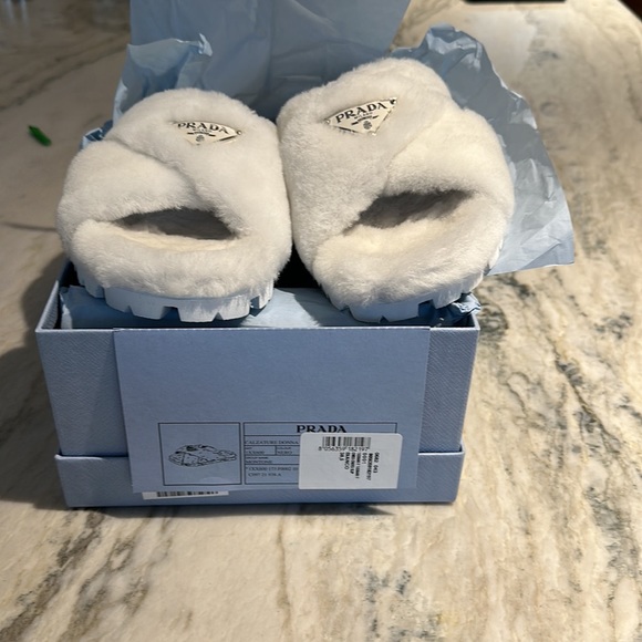 NWT Prada Shearling Slides - Picture 4 of 4
